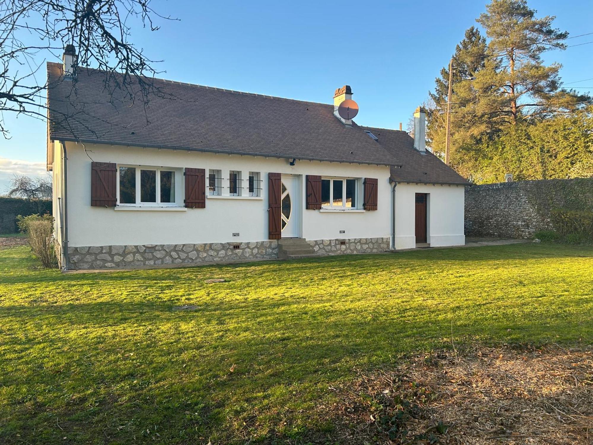 Maison Au Calme Avec Riviere A Cote De Chartres Saint-Prest Стая снимка